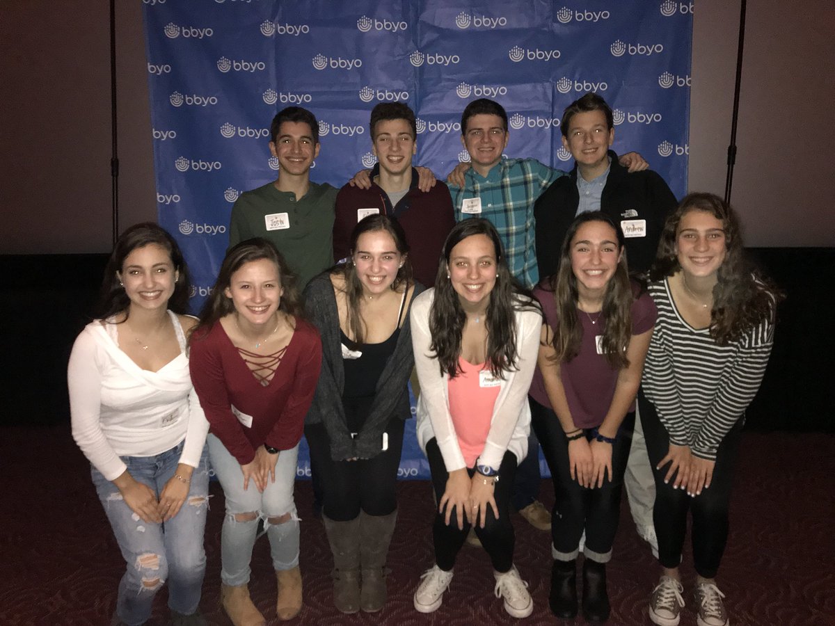 NoVASganit's tweet photo. NoVA COBO enjoying #fallfest2017 !!!!! 🎉🎉 https://t.co/9LytxJ0SK1