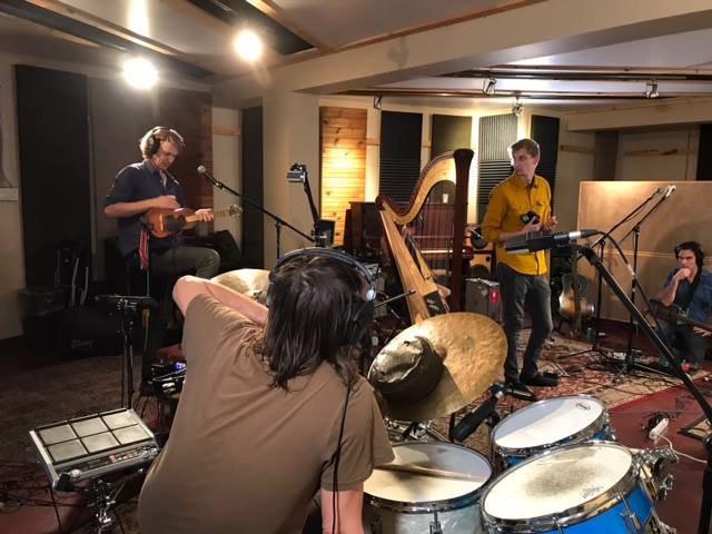 tsairox's tweet photo. 11PM ET on LiVETheVerge don't miss thebarrbrothers studio session & interview w/ DrewOnTheMic #SiriusXM 173 #QueensOfTheBreakers Photo By: E. Seccombe & S. Glogiewicz https://t.co/N0taiVgzS6