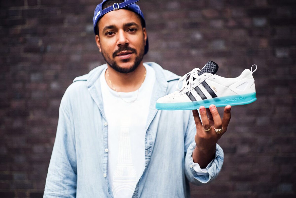 Originals_kr's tweet photo. Palace Pro 의 Benny Fairtax 와 Chewy Cannon 의 컬러웨이. 지금 만나보세요.
#adidasSkateboarding X #PalacePro
판매처
오리지널스 서울 플래그십 스토어
카시나 홍대
카시나 압구정 https://t.co/NtxNtXli4N