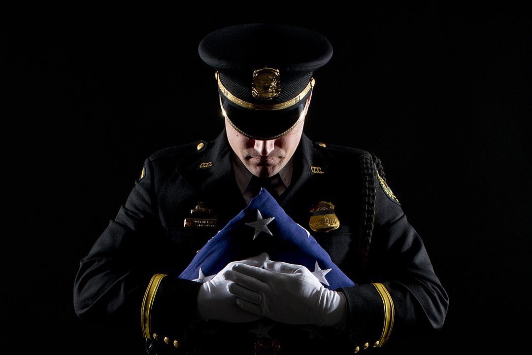 SecretService's tweet photo. Our thoughts and prayers are with the family, friends &amp; colleagues of fallen @DHSgov @CustomsBorder Patrol Agent Rogelio Martinez https://t.co/sACW1t4lJY