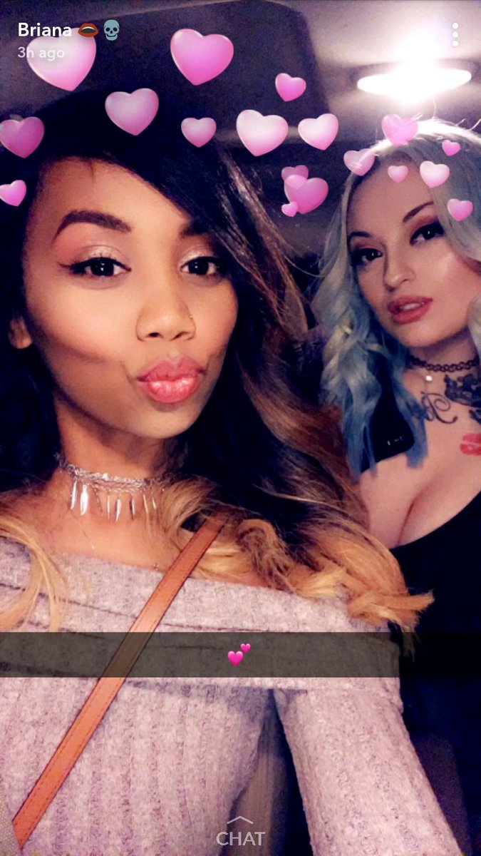 exotic_doll33's tweet photo. Night out with the girls👯 https://t.co/E8SF8COzjj