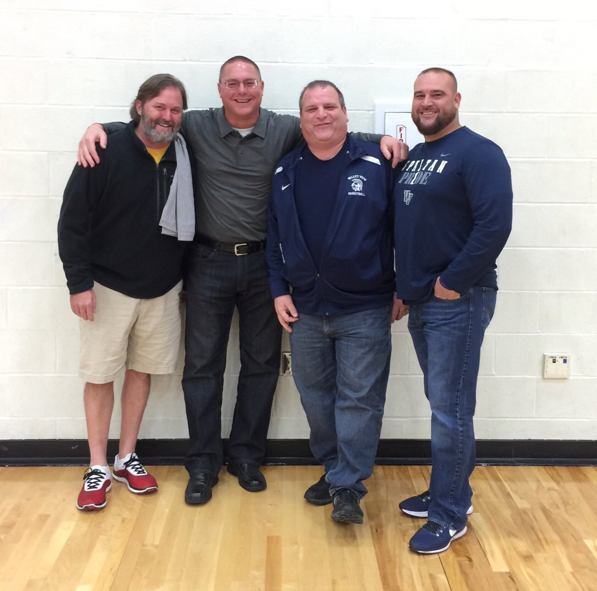 maderite1's tweet photo. The much awaited Top 4 dads in the Dayton area #BOOM #hoopdads #ballers https://t.co/pUpbJULdwn