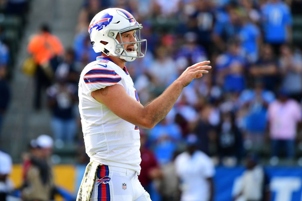 ESPNInsights's tweet photo. Nathan Peterman is the first player to throw 5 interceptions in the 1st half of a game since the 1970 merger (via @EliasSports). https://t.co/SfpufPFRJi