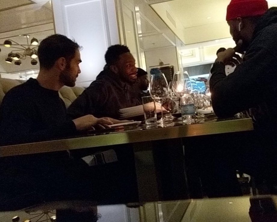 andrewesho's tweet photo. Having dinner at Prime + Proper and Lebron James and the Cleveland cavaliers walked in and sat next to us😅 https://t.co/JL09XZD9lu
