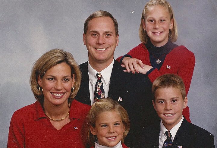 jennylynnfisch's tweet photo. Just came across this gem. Three American kids growin’ up, in Hartland.
And if you didn’t get the John Mellencamp reference/remix there, educate yourself.
#tbt #FischerFive #babyjen https://t.co/g24XOBhi6R
