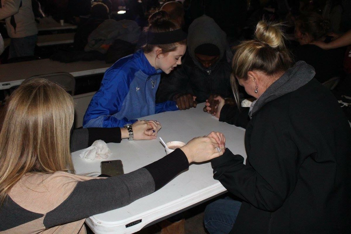 RCSGirlsBBall's tweet photo. Some more pics from Lady Eagles serving at Night Light Tulsa.  #riseupandbuild https://t.co/vdVTGmk8hz