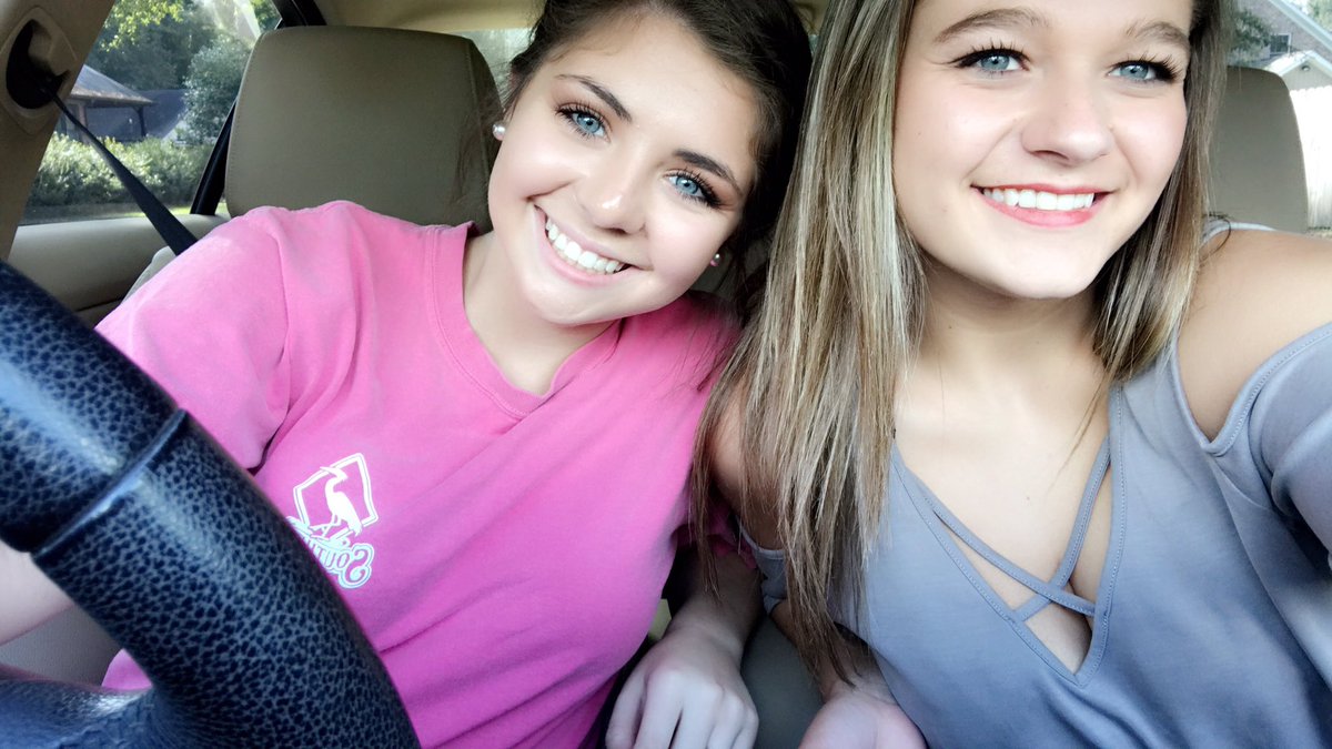 logan_1227's tweet photo. This is my girly, mess with her I'll break ya neck😜 https://t.co/SHq2vTbdSL