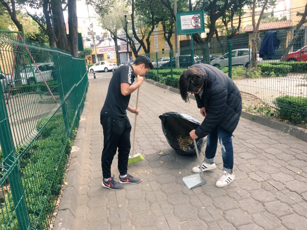EJR_BJOF's tweet photo. Hoy el grupo UnidosxBJ en coordinación con EJR CDMX, realizamos jornada de limpieza, de salud visual y asesoría jurídica con mucho éxito. Agradecemos con todo cariño y respeto a nuestros líderes Fernanda Bayardo y Diego Mercado
#MoviéndonosXLosJóvenes 
#ExpresándonosXLosJóvenes https://t.co/x46Hdvysa1