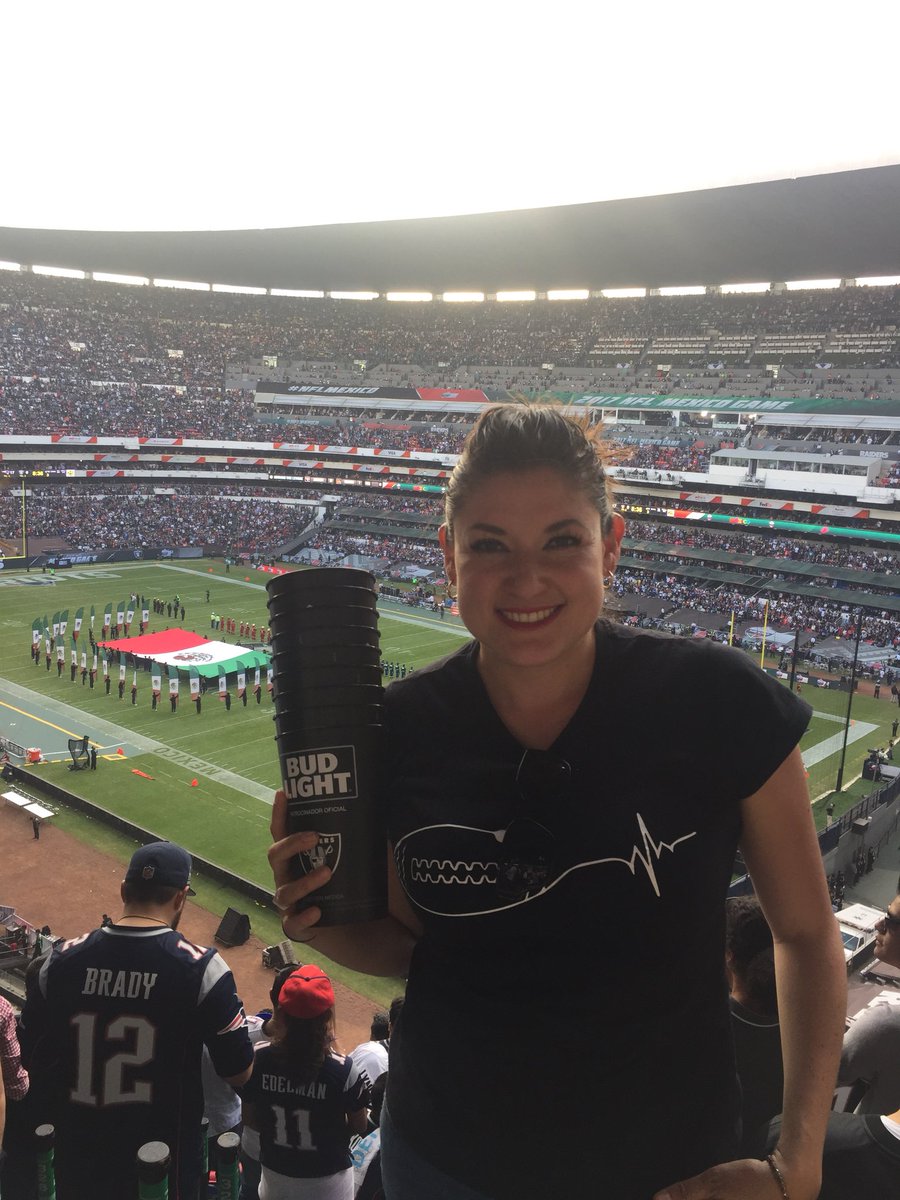 kariliz22's tweet image. #RaidersEnMexico #NFLMexico #HappyKary 💞🏈😍🤪