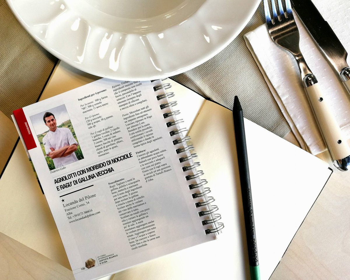 Block notes alla mano!
Sul catalogo di <a href="/AlbaTruffle/">Fiera del Tartufo</a> potete trovare la ricetta completa del nostro "Agnolotto con morbido di nocciole e ragù di gallina vecchia" 🍴#locandadelpilone
