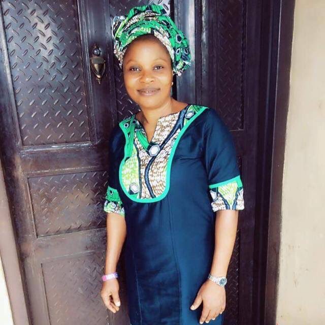 neuron001's tweet photo. My mum is 51 today, can you wish her HBD please..she's my *female hero* in Rochas voice #ForeverPretty #ForeverLookingYoungWithNo MakeUp https://t.co/NikAEdI7Bg