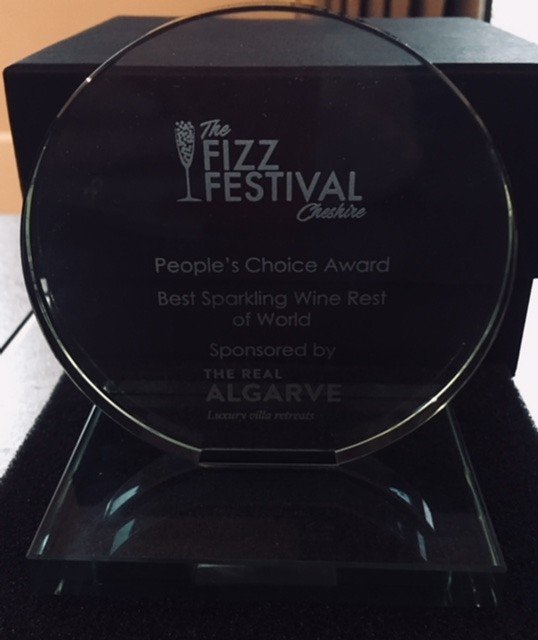 thefizzfestival's tweet photo. Congratulations to @winesofbrasil @jk_marketing winning Best Sparkling Wine Rest of World with @marksandspencer Rio Carnival.  We loved your style! #Brazil #fizz @ATCP1 @livingedge @diannebourne @altrinchamtoday #AltyFizzFest #TheRealAlgarveHale @SOHALE01 @PaulGHernandez https://t.co/ZBnRbaM1Yj