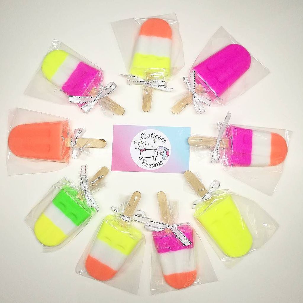 CaticornDreams's tweet photo. These neon #soapsicles would surely add that pop of colour in any holiday gathering. https://t.co/25Hsr2iD7u https://t.co/DAhKrn3GFo