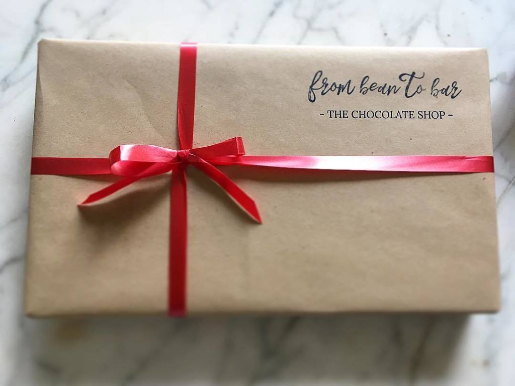 chocolateshopnl's tweet photo. Cadeau tip 4: een chocolade pakket samenstellen voor jezelf, je lief, je collega's....โค๏ธ #cadeau #kerst #sinterklaas #tip #vruchtenbuurt #mient #groenemient #thechocolatesshopnl #verrassing #beantobar #frombeantobar https://t.co/2NVopdSACg https://t.co/P6ppQZCa46