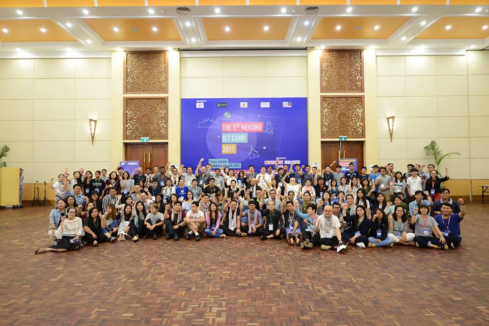 MekongICT's tweet photo. The data commons: What lies ahead for the #Mekong region?
via @MekongCommons
https://t.co/3Zn5oYnPfV
feats: @sinarproject @opendevcam @Oocaok @opendevmekong @chomphu
#Cambodia #Vietnam #Thailand #Laos #MKICT https://t.co/gAx1c2G75B