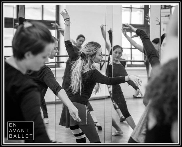 MONDAY•MOTIVATION || DUBLIN! We’re coming back in 6 sleeps for a day of Nutcracker Repertoire <a href="/DanceTheatreIre/">Dance Theatre Ireland</a> on Sun. 26 Nov! Book our last remaining place via karis@enavantballet.co.uk