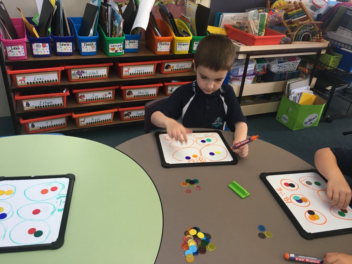 prepckpps's tweet photo. Dividing counters to learn how to equally share them between groups! Well done Preps #proudteacher #division #sharedbetween https://t.co/MYkBHfpMGB