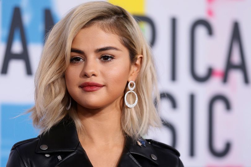 Mirror Celeb On Twitter Selena Gomez Debuts New Platinum Blonde