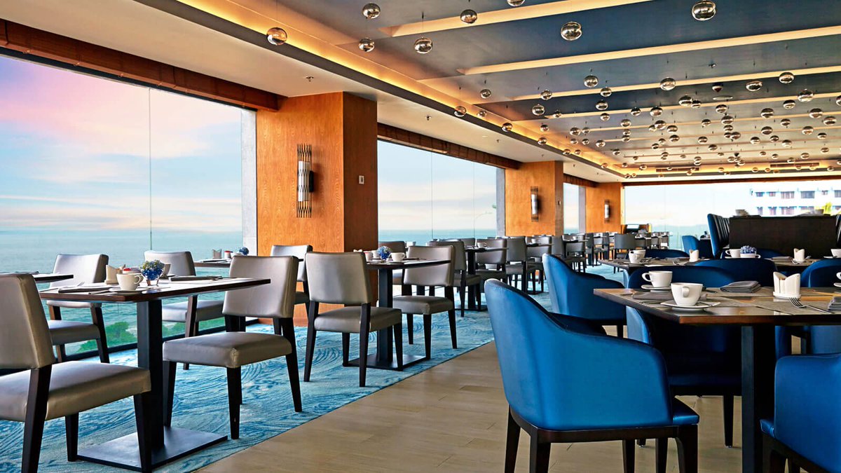 OZOhotels's tweet photo. Wakey, wakey - eggs and bakey! ☀️🍳🥐🥞 What are you craving for #brekkie?
Free Breakfast 👉 https://t.co/0C3p3ik4K4 #breakfast #travel #MondayMotivation https://t.co/ycpv46usat