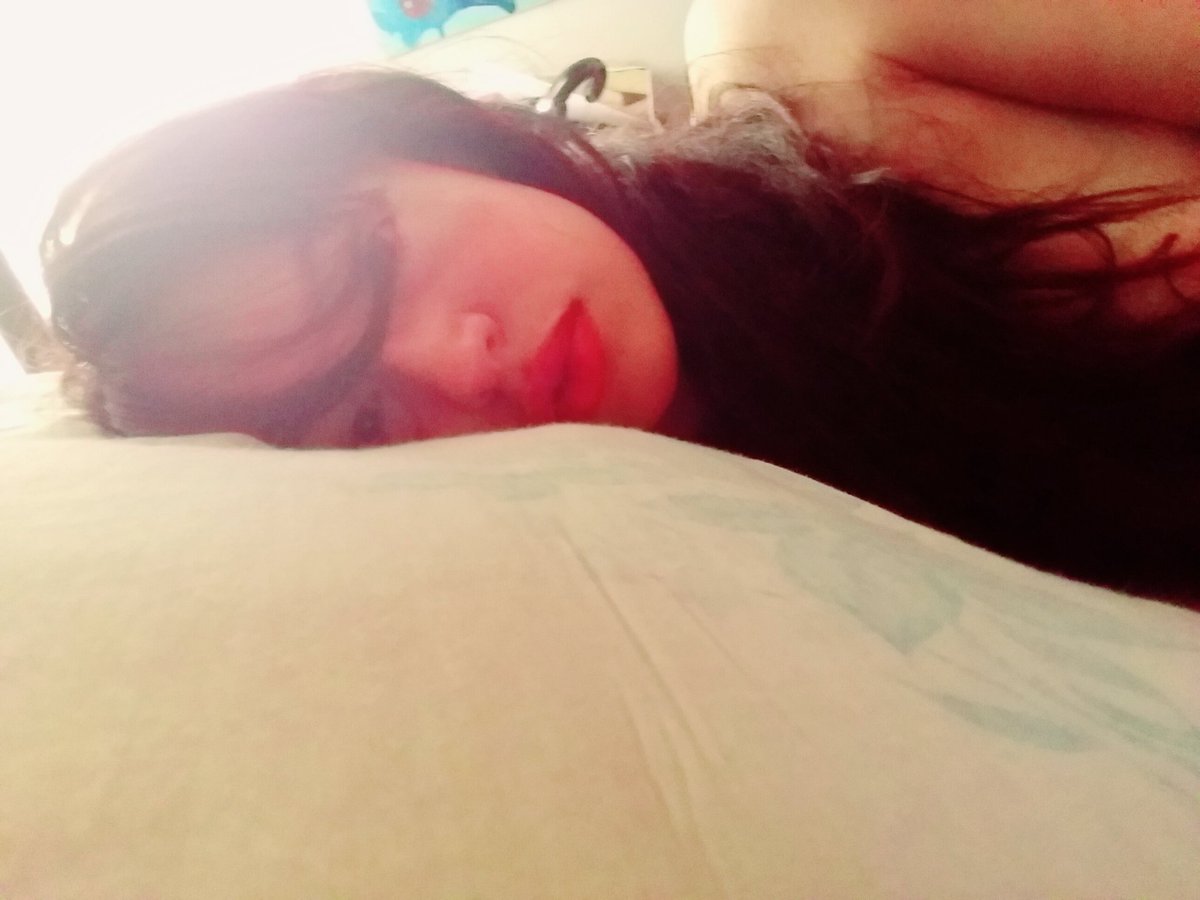 heidyleanr's tweet photo. Redays
#selfpic #redselfie #portrait #portraitphotography #heidylean #erotic https://t.co/JAhbPFLMOG