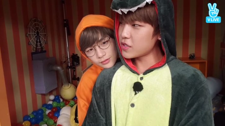 forsunkyuu's tweet photo. "Woojin hyung" https://t.co/AXmKVnkzuK