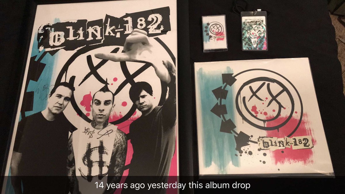 me_robert's tweet photo. #Blink182 https://t.co/X9zVvexYHr