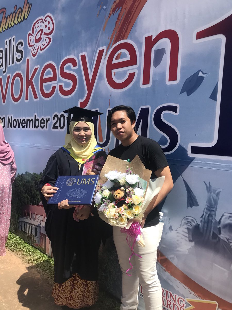shutterMH's tweet photo. Graduation Sabah Version!
Congraโtuhauโtion and Happy Graโtuhauโtion!
#shutterMH
#MakeitHappen https://t.co/3EbOgUSBHz