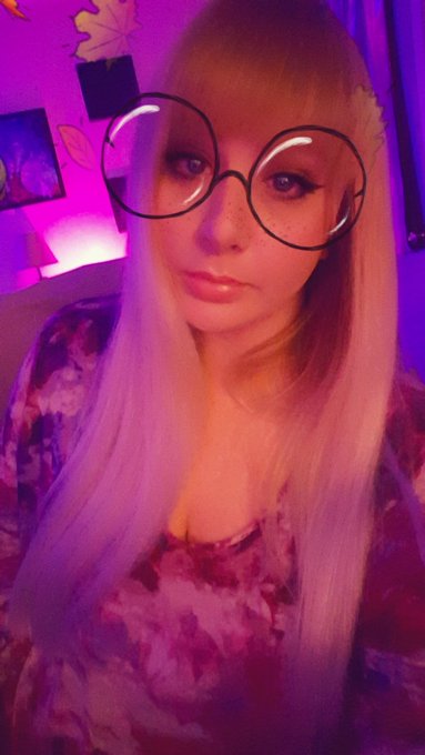 I'll be on cam in a lil bit https://t.co/W52dEF49Kl
