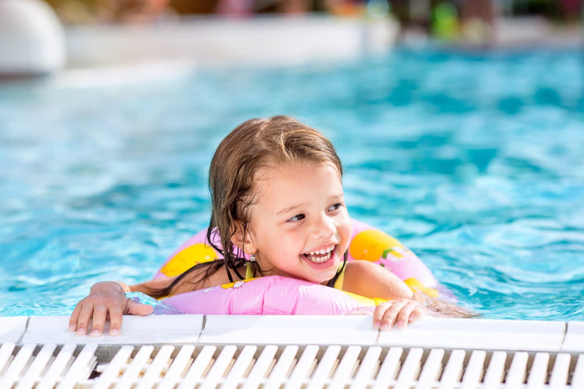 VACSWIM_SA's tweet photo. We have #VACSWIM SA programs running in December too! Enrol today here: https://t.co/NX4VAqnHxp #waterfun #swimminglessons #swimming #beach https://t.co/2WgoeIqdEl