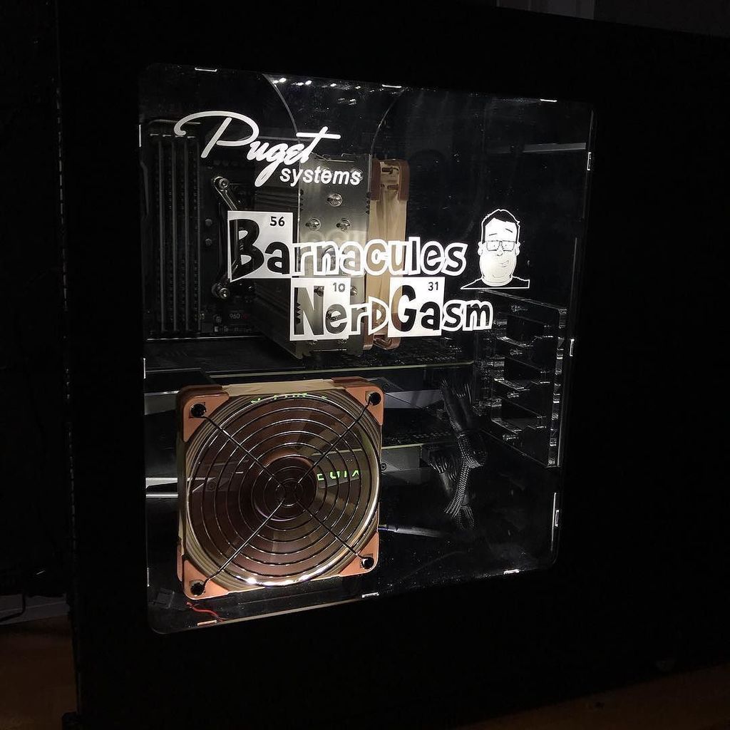Barnacules's tweet photo. Powered up in her new home! Introducing Houston PC by @pugetsystems. Fastest PC I’ve ever owned by a landslide! https://t.co/bU4mw3LGeh #MonsterPC #TitanXP #SkylakeX #X299 #NVME #128GBRam #Ddr4 #Wow #PCMR https://t.co/pMqISA73WY