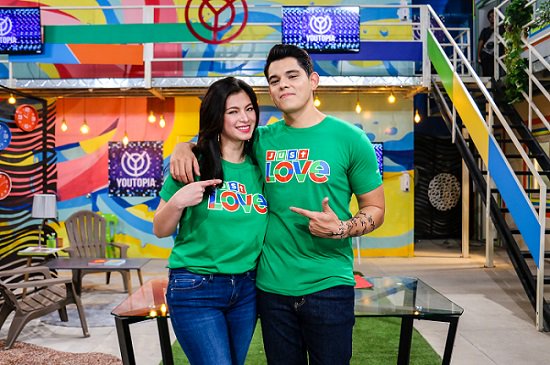 ABSCBNpr's tweet photo. Dahil maganda ang lahat if we will #justLOVE, may one-time 50 bonus Thank You Points na regalo ang ABS-CBN sa lahat ng "Kapamilya, Thank You" rewards program members! I-enter lang ang #justLOVE hashtag sa https://t.co/rUS1Kj7NAA. https://t.co/tJTPQ5lLSh