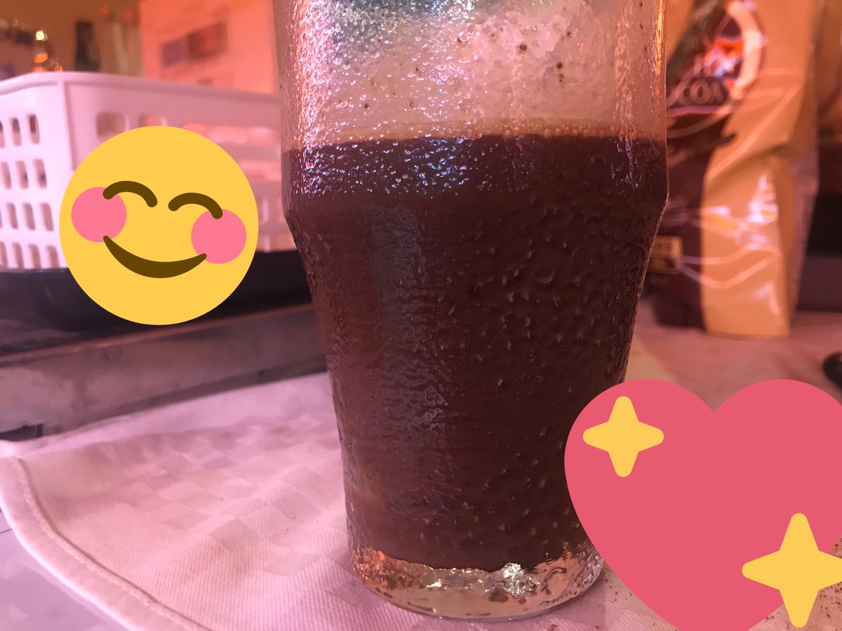 kaaa06ILY's tweet photo. 寒い時にのむココアが1番美味しい😍☺️ あーあ、寒いな。もおー、冬だー。さいあんどこう💗 https://t.co/An6pQFDXHq