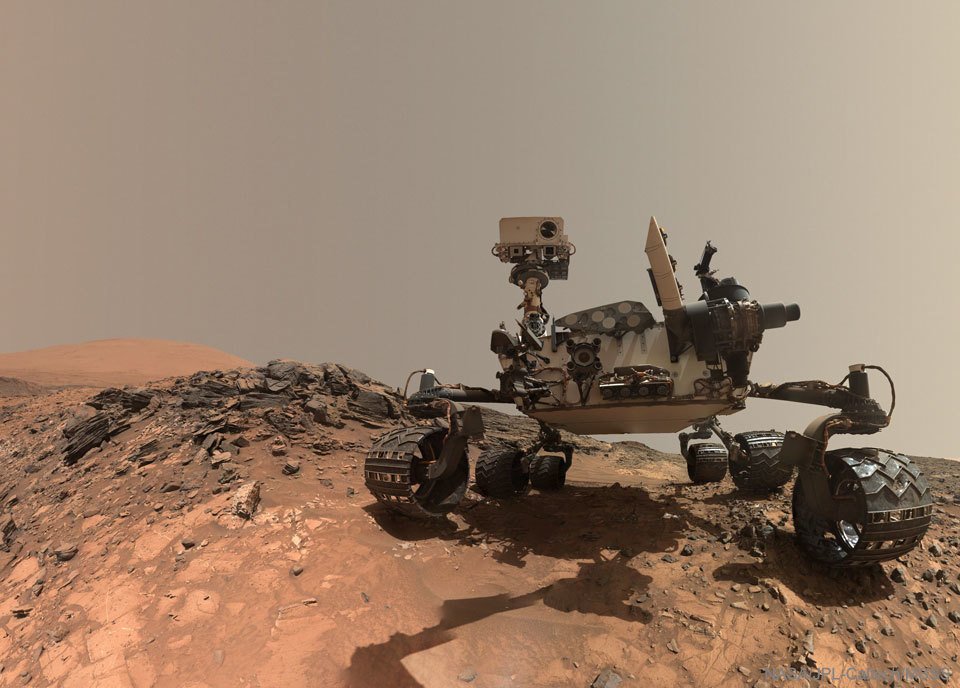 Inkwell1376's tweet photo. Curiosity Rover Takes Selfie on Mars  #space #nasa https://t.co/4u0Cd2RO2T
