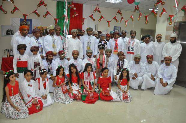 MOE_Forum's tweet photo. #من_زوايا_المنتدى  تعليمية محافظة الظاهرة تحتفل بالعيد الوطني السابع والأربعين المجيد وسط فرحة غامرة https://t.co/Ye1kQkz6kt