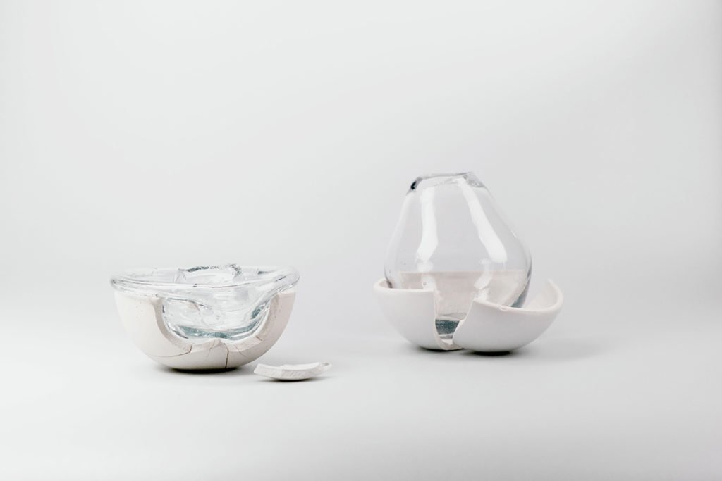 espritdesign's tweet photo. IN-BETWEEN, par Heidi Jalkh Studio mariant verre et céramique !

https://t.co/qcAyVjHSl3

#design #art https://t.co/bKbCgQyHV5