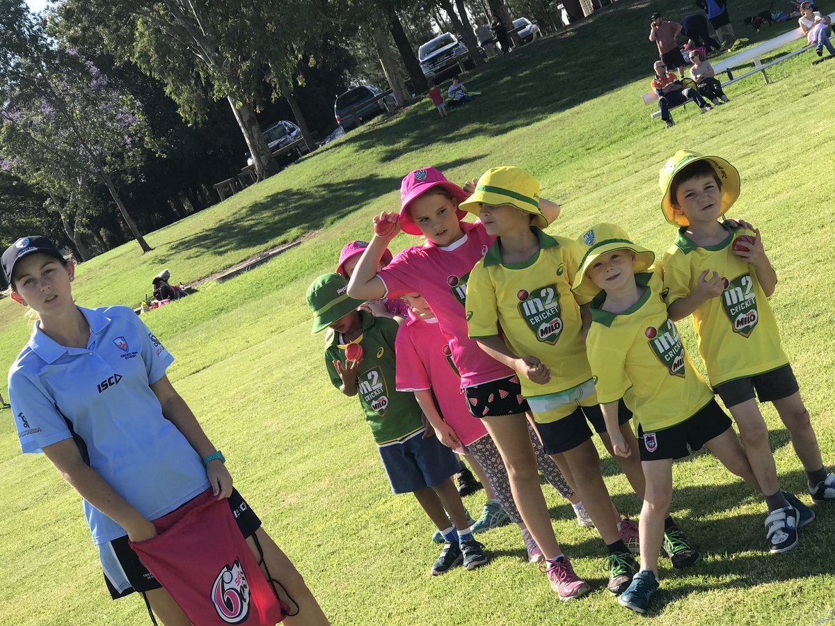 mareeknight79's tweet photo. Exciting afternoon at #singleton #In2Cricket thanks to our @CNCricketZone academy girls for helping out today๐๐#playcricket #NNSWcricket @frankiewalsh89 @Fishy216 @NeilMacca1 https://t.co/hBBeqdrdSg