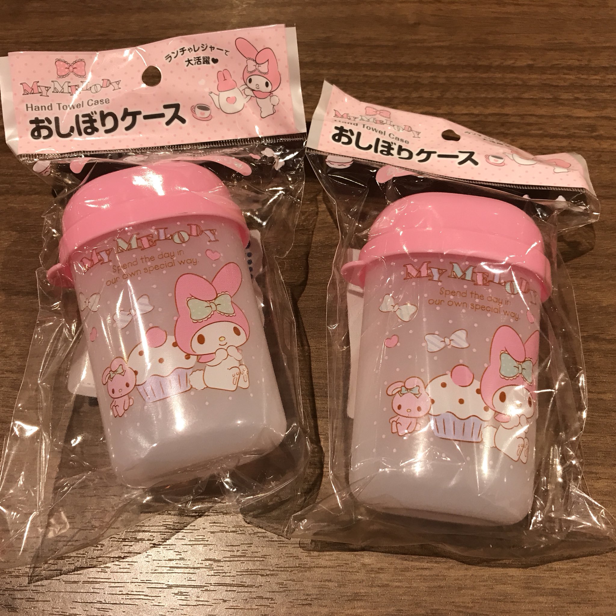 ショコメロ セリアでやっとおしぼりとおしぼりケース見つけた それと計量カップも売ってたからまた買った T Co Rm3znav5wz Twitter