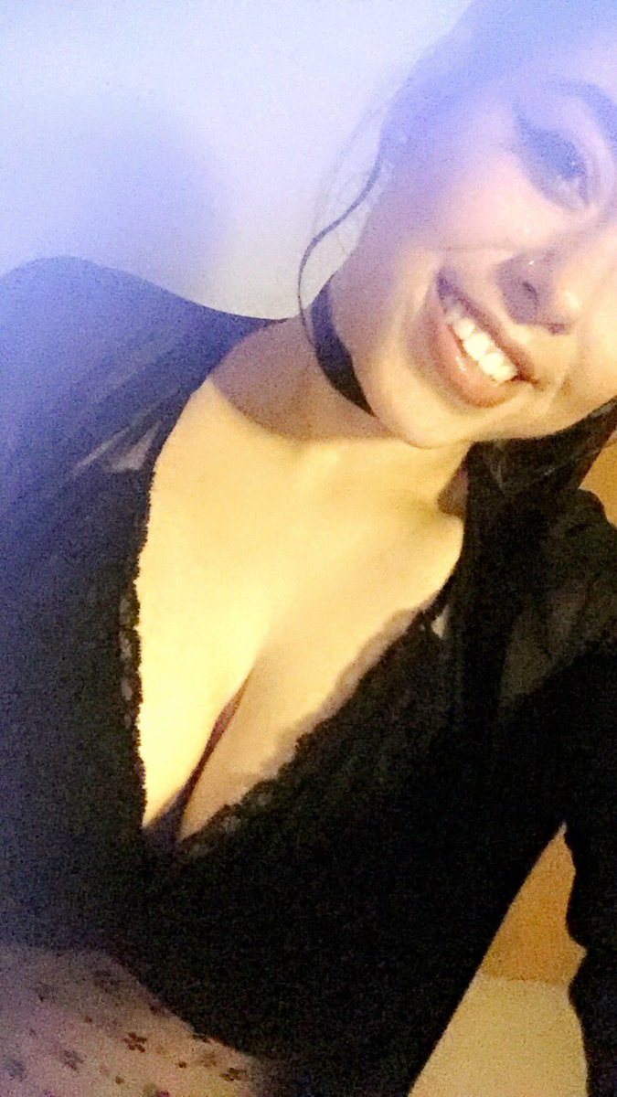 YaGirlNells's tweet photo. 🌸 #LGBTeam #HomoHotties #lgbtbabes #dreamygays 🌸 https://t.co/4yUGGL04hG