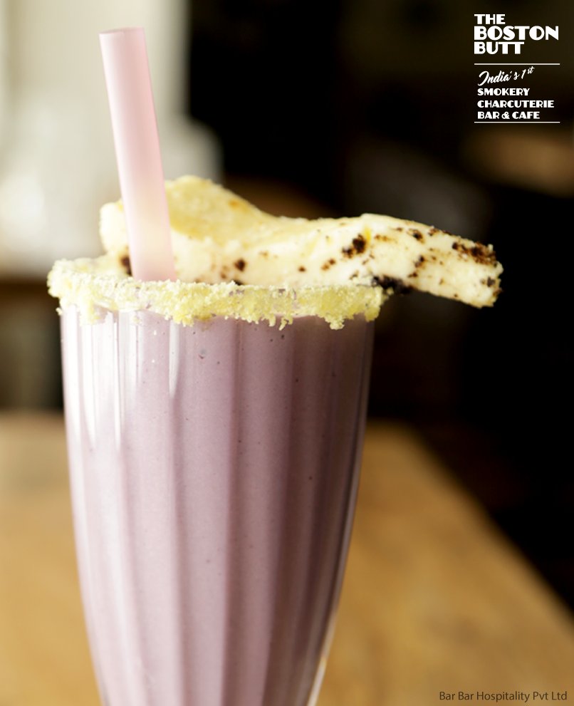 TheBostonButt's tweet photo. What is #life without a little #sugar? Sip on our Blue Berry #Cheesecake Shake and add a little #joy to your life! For reservations, call: +91-22-694-30000, +91-22-694-70000, +91 9892447669 OR +91 88790 24443  #TheBostonButt #MondayMotivation https://t.co/uUufAI7fhp
