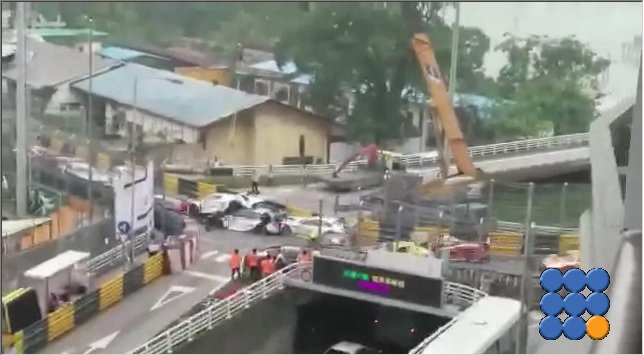 Noemiconcept's tweet photo. #WebBuzz Une #dizaine de #voitures #GT se #crashent au #grand #prix de  #Macau provoquant un #immense #bouchons #pendant la #course  https://t.co/bCFhage5GB https://t.co/U7FNNHEdMd
