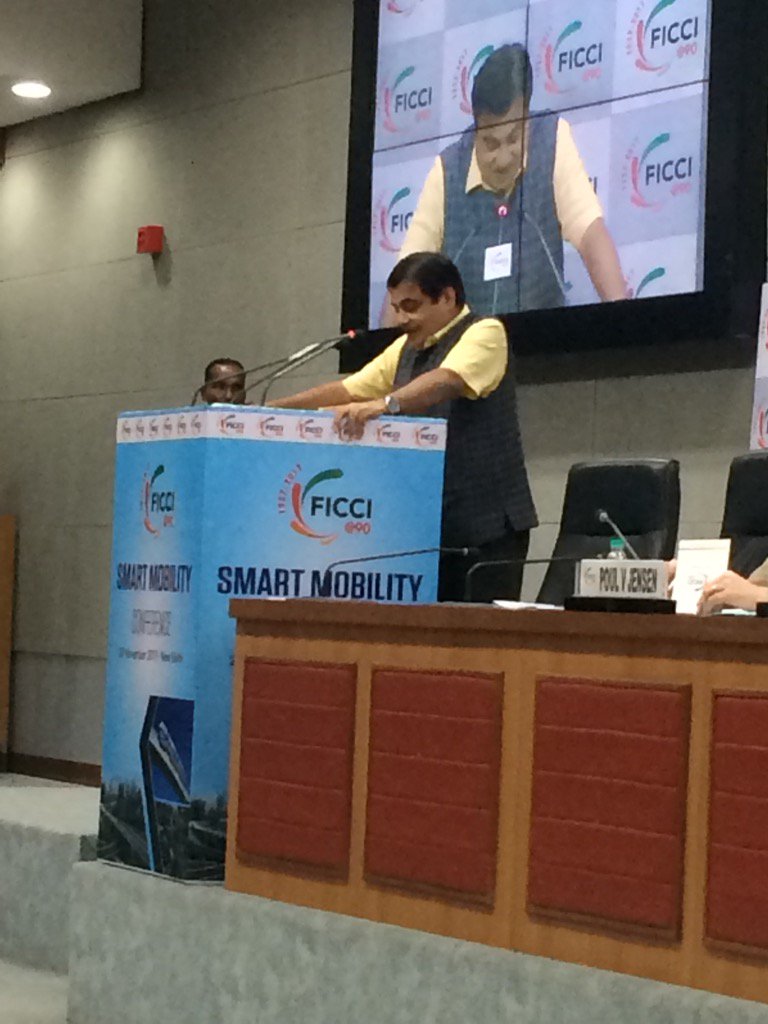 LaghuParashar's tweet photo. Considering the vehicular growth, every 3 years, one lane is required to be added on NHs- @nitin_gadkari @MORTHIndia https://t.co/ySiw0tF9qI
