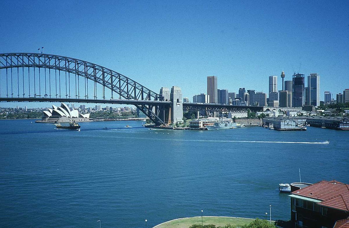 FTTGlobal's tweet photo. Australia remains the #1 destination for emigrating Brits! Get your finances in order before you go with FTT. https://t.co/Wsn24khjaf https://t.co/9Gtn9nvgur