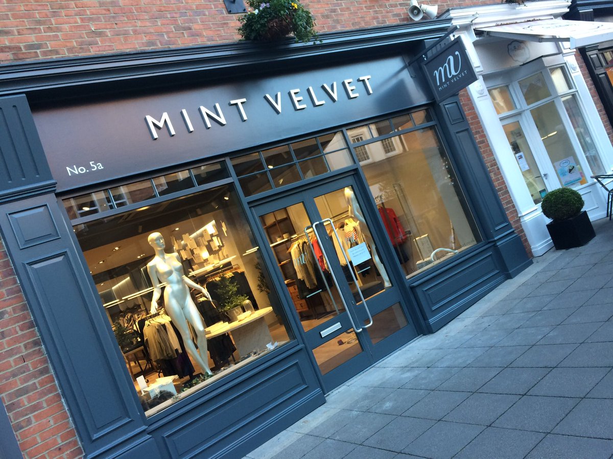 smcprojects's tweet photo. #newstore #relaxedglamour #morpeth #allfinished #retail #shopfitting @mintvelvet with @KKD_co_uk and @ShoplightLtd @sperlingretail https://t.co/eumwiTZqzJ