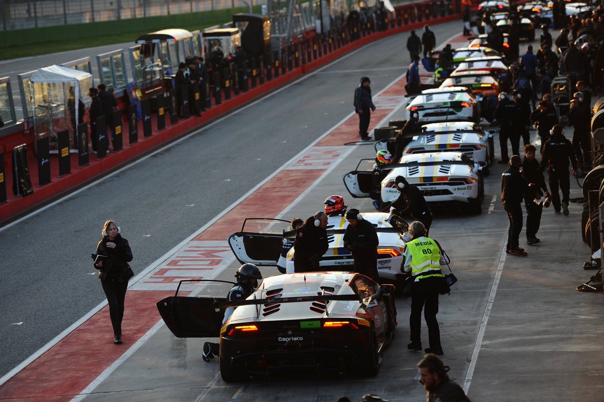 pirellisport's tweet photo. What a lovely sight #LamboFinal lineup! (side view looks great too) #PZero #Fit4GT #SuperTrofero https://t.co/Cuo0tq3c2e
