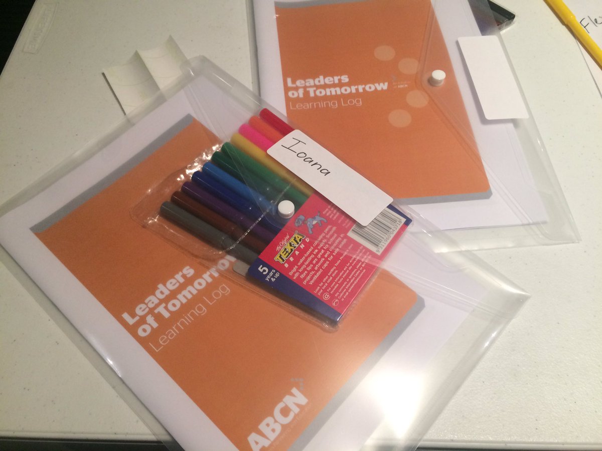 Yen Nguyen tweet media