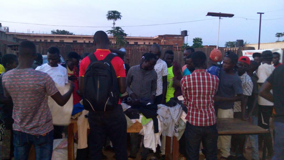 RctGulu's tweet photo. @rotaract256 @FriendshiPhotos @hashtag_gulu and that's how #DressAChild went on clothes distribution #RotaractAt50 https://t.co/NPByEtt3YU
