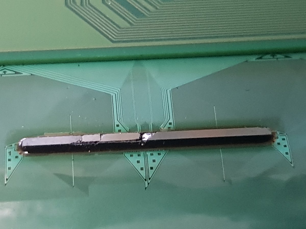 Cynosure_X_Gab's tweet image. Ribbon Cable Repair gearhack.com/Forums/Display… #DIY #FixIt #electronics