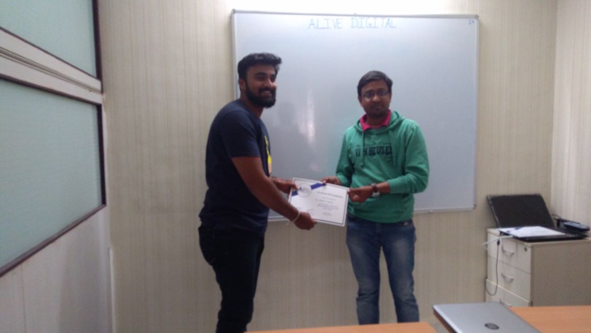 alivedigital24's tweet photo. #students #digitalmarketing #certified #batchCompleted #success #happywe #happystudents #Batches with @priyanka8087 @rohitndeo
Group of Digital Marketers ready to enter into market.! https://t.co/VkwdZ96Wu8