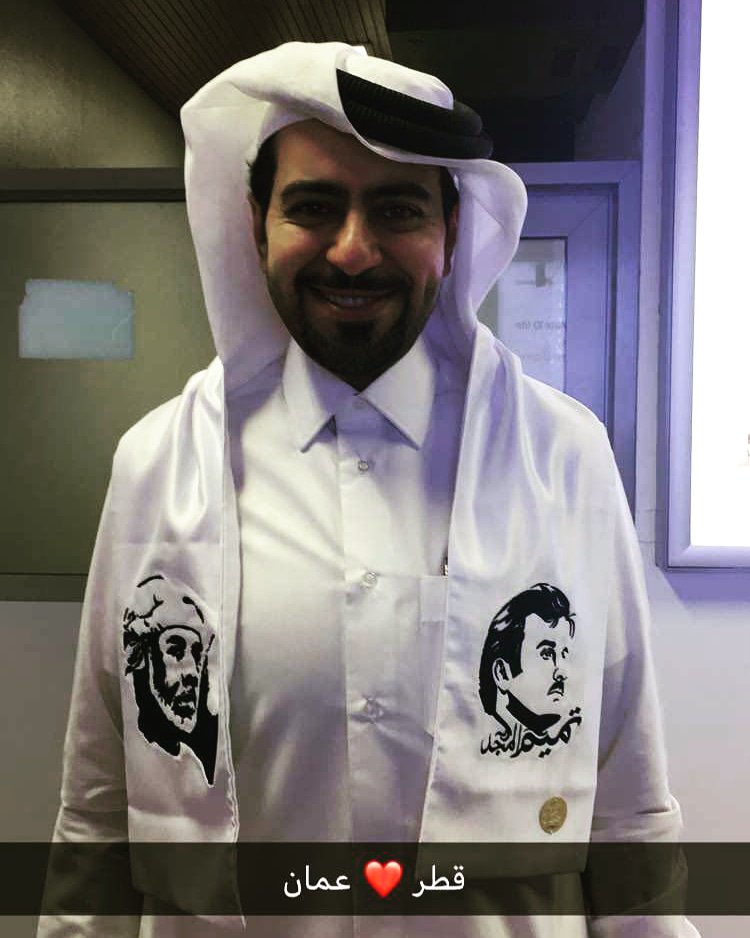 مخترعنا المبدع محمد الجفيري <a href="/maljefairi/">محمد الجفيري</a> متوشحاً بشال #تميم_المجد والسلطان قابوس بن سعيد من تصميممنا وتنفيذنا 😍
يحتاج دعمكم والتصويت عبر الرابط 
starsofscience.com/ar/innovators/…