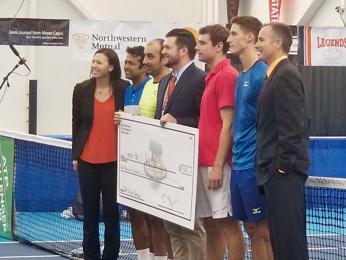 puravraja's tweet photo. And another good week💪🏼🏆✌🏼️✨ @IlliniProTennis #Champaign @ATPChallenger https://t.co/tZhBlR6IdD